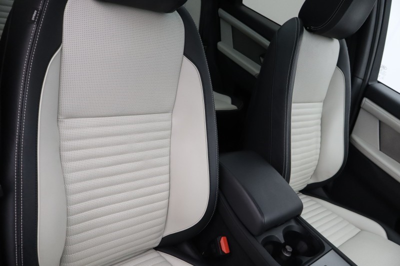 2024 (74) LAND ROVER DISCOVERY SPORT 2.0 D200 Dynamic HSE 5dr Auto [7 Seat] 5877994