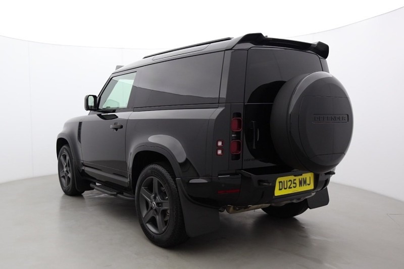 2025 (25) LAND ROVER COMMERCIAL DEFENDER 3.0 D250 Hard Top X-Dynamic SE Auto 5864229