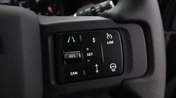 2025 (25) LAND ROVER COMMERCIAL DEFENDER 3.0 D250 Hard Top X-Dynamic SE Auto 5864251