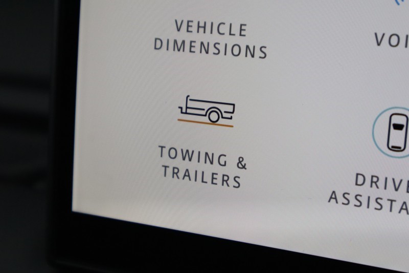 2025 (25) LAND ROVER COMMERCIAL DEFENDER 3.0 D250 Hard Top X-Dynamic SE Auto 5864266