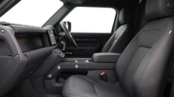 2025 (25) LAND ROVER COMMERCIAL DEFENDER 3.0 D250 Hard Top X-Dynamic SE Auto 5864235