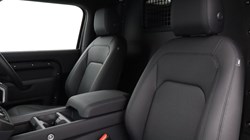 2025 (25) LAND ROVER COMMERCIAL DEFENDER 3.0 D250 Hard Top X-Dynamic SE Auto 5864236