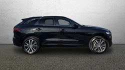 2025 (74) JAGUAR F-PACE 2.0 D200 R-Dynamic SE Black 90th Anniv 5dr Auto 5917953
