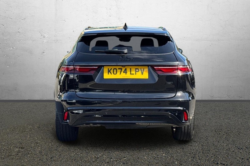 2025 (74) JAGUAR F-PACE 2.0 D200 R-Dynamic SE Black 90th Anniv 5dr Auto 5917954