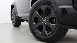 2024 (73) LAND ROVER COMMERCIAL DEFENDER 3.0 D250 Hard Top SE Auto 5881821