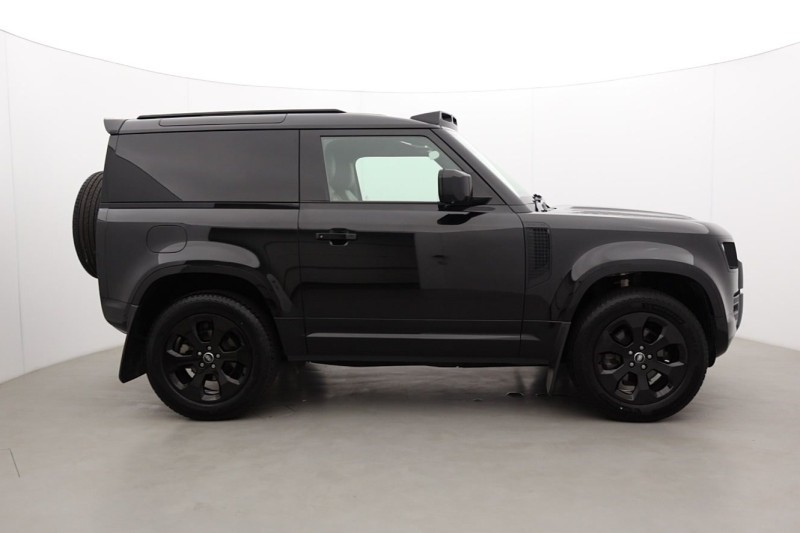 2024 (73) LAND ROVER COMMERCIAL DEFENDER 3.0 D250 Hard Top SE Auto 5881779