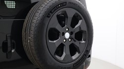 2024 (73) LAND ROVER COMMERCIAL DEFENDER 3.0 D250 Hard Top SE Auto 5881828