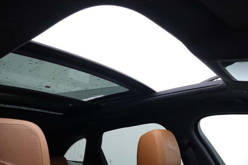 2024 (24) JAGUAR F-PACE 2.0 D200 R-Dynamic SE Black 5dr Auto AWD 5921642