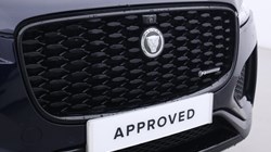2024 (24) JAGUAR F-PACE 2.0 D200 R-Dynamic SE Black 5dr Auto AWD 5921598