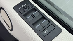2023 (73) LAND ROVER DISCOVERY 3.0 D300 Dynamic HSE 5dr Auto 5948664