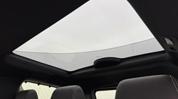 2023 (73) LAND ROVER DISCOVERY 3.0 D300 Dynamic HSE 5dr Auto 5948657