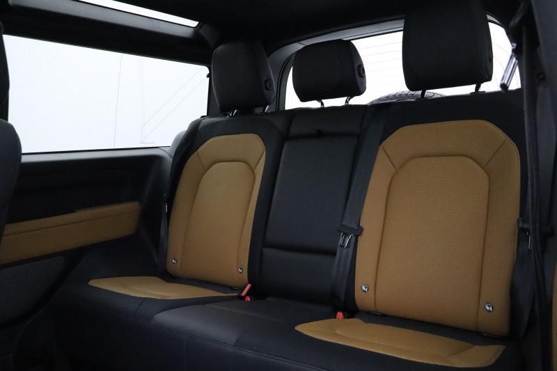 2023 (23) LAND ROVER DEFENDER 3.0 D250 X-Dynamic HSE 90 3dr Auto 5894859