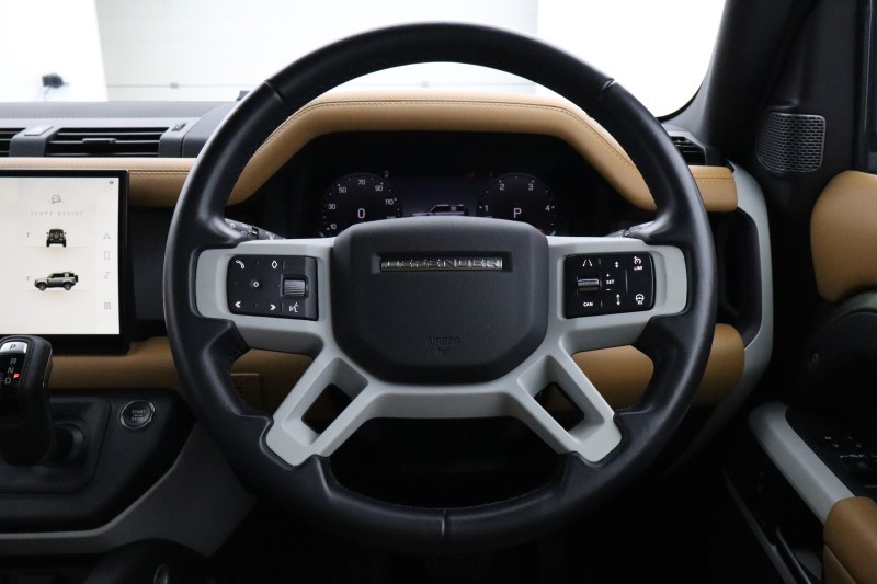 2023 (23) LAND ROVER DEFENDER 3.0 D250 X-Dynamic HSE 90 3dr Auto 5894864