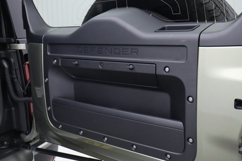 2023 (23) LAND ROVER DEFENDER 3.0 D250 X-Dynamic HSE 90 3dr Auto 5894907