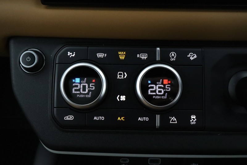 2023 (23) LAND ROVER DEFENDER 3.0 D250 X-Dynamic HSE 90 3dr Auto 5894888