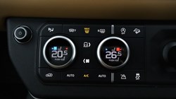 2023 (23) LAND ROVER DEFENDER 3.0 D250 X-Dynamic HSE 90 3dr Auto 5894888