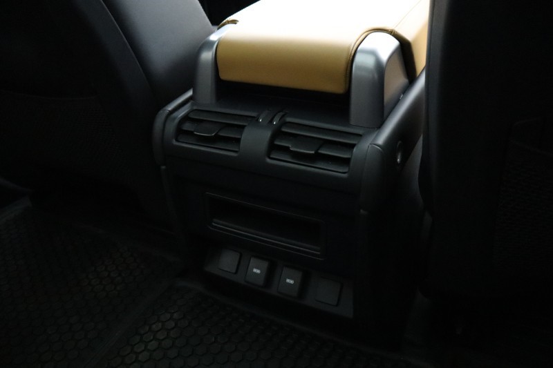 2023 (23) LAND ROVER DEFENDER 3.0 D250 X-Dynamic HSE 90 3dr Auto 5894861