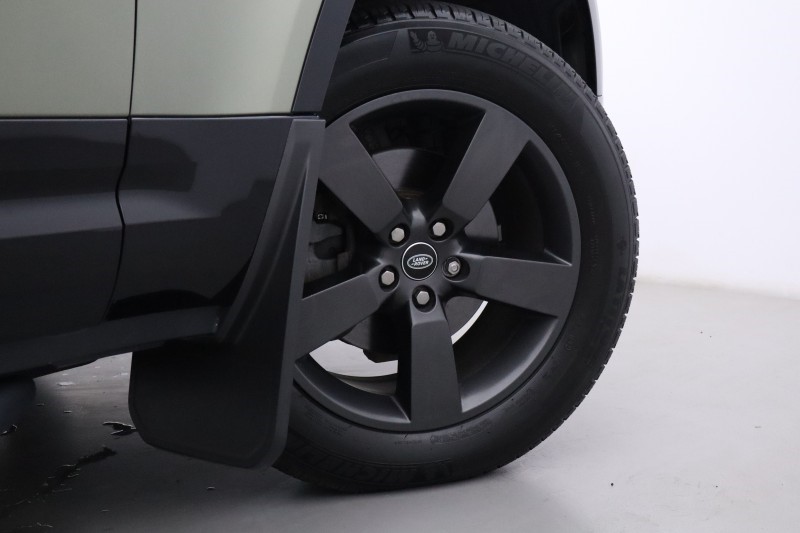 2023 (23) LAND ROVER DEFENDER 3.0 D250 X-Dynamic HSE 90 3dr Auto 5894898