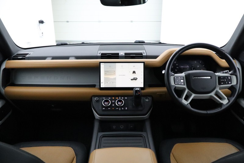 2023 (23) LAND ROVER DEFENDER 3.0 D250 X-Dynamic HSE 90 3dr Auto 5894862