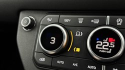 2023 (23) LAND ROVER DEFENDER 3.0 D300 X-Dynamic S 110 5dr Auto 5974687