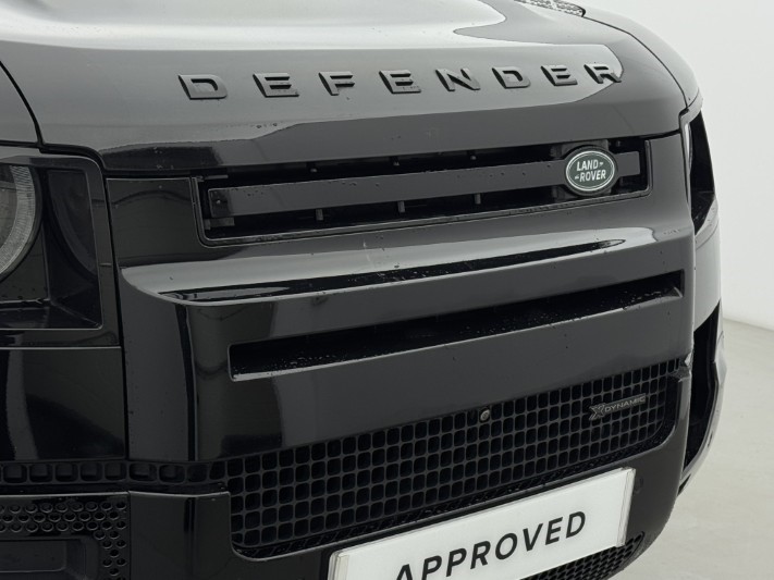 2023 (23) LAND ROVER DEFENDER 3.0 D300 X-Dynamic S 110 5dr Auto 5974648
