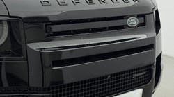 2023 (23) LAND ROVER DEFENDER 3.0 D300 X-Dynamic S 110 5dr Auto 5974648