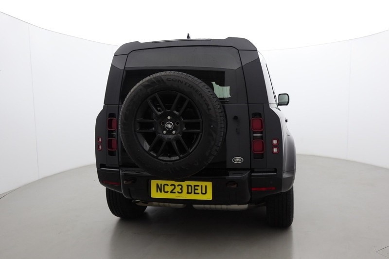 2023 (23) LAND ROVER DEFENDER 3.0 D300 X-Dynamic S 110 5dr Auto 5974637