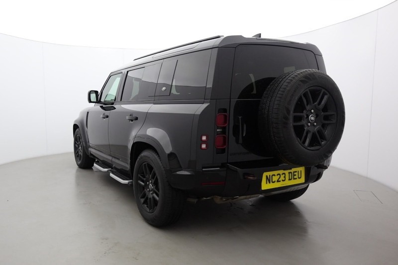 2023 (23) LAND ROVER DEFENDER 3.0 D300 X-Dynamic S 110 5dr Auto 5974639