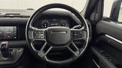 2023 (23) LAND ROVER DEFENDER 3.0 D300 X-Dynamic S 110 5dr Auto 5974675