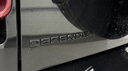 2023 (23) LAND ROVER DEFENDER 3.0 D300 X-Dynamic S 110 5dr Auto 5974663