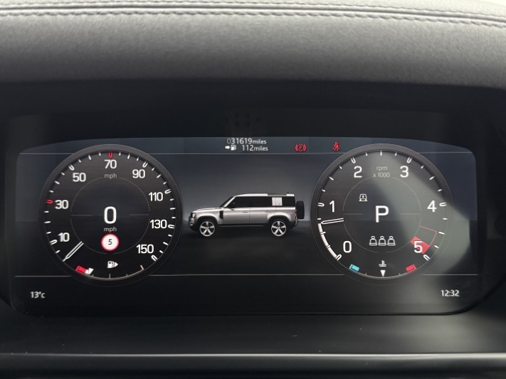 2023 (23) LAND ROVER DEFENDER 3.0 D300 X-Dynamic S 110 5dr Auto 5974678