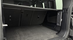 2023 (23) LAND ROVER DEFENDER 3.0 D300 X-Dynamic S 110 5dr Auto 5974666