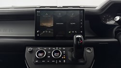 2023 (23) LAND ROVER DEFENDER 3.0 D300 X-Dynamic HSE 110 5dr Auto 5930840