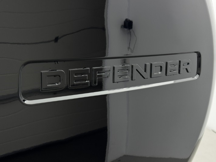 2023 (23) LAND ROVER DEFENDER 3.0 D300 X-Dynamic HSE 110 5dr Auto 5930616