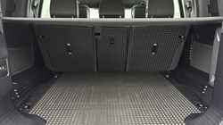 2023 (23) LAND ROVER DEFENDER 3.0 D300 X-Dynamic HSE 110 5dr Auto 5930619