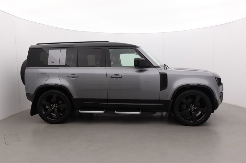 2023 (23) LAND ROVER DEFENDER 3.0 D300 X-Dynamic HSE 110 5dr Auto 5930587