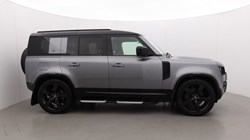 2023 (23) LAND ROVER DEFENDER 3.0 D300 X-Dynamic HSE 110 5dr Auto 5930587