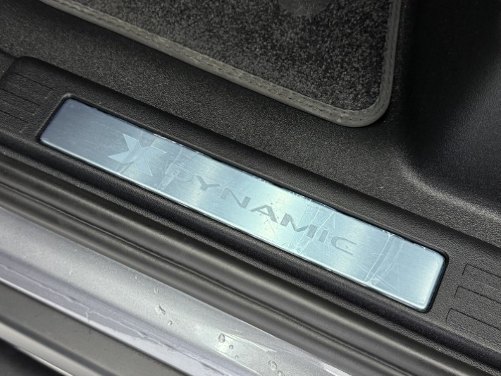 2023 (23) LAND ROVER DEFENDER 3.0 D300 X-Dynamic HSE 110 5dr Auto 5930838