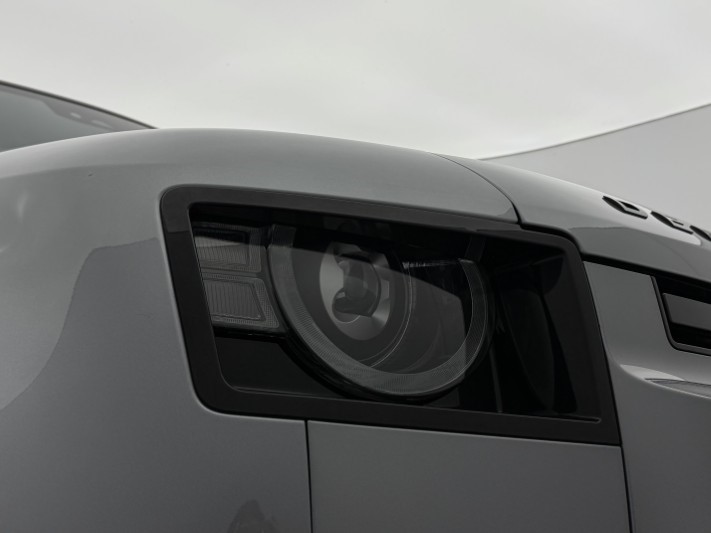 2023 (23) LAND ROVER DEFENDER 3.0 D300 X-Dynamic HSE 110 5dr Auto 5930632