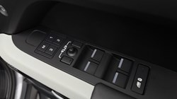 2023 (23) LAND ROVER DEFENDER 3.0 D300 X-Dynamic HSE 110 5dr Auto 5930607