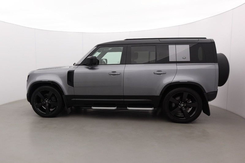 2023 (23) LAND ROVER DEFENDER 3.0 D300 X-Dynamic HSE 110 5dr Auto 5930586