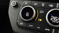 2023 (23) LAND ROVER DEFENDER 3.0 D300 X-Dynamic HSE 110 5dr Auto 5930600