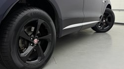 2022 (72) JAGUAR F-PACE 2.0 D200 R-Dynamic S 5dr Auto AWD 5960192