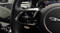 2022 (72) JAGUAR F-PACE 2.0 D200 R-Dynamic S 5dr Auto AWD 5960213