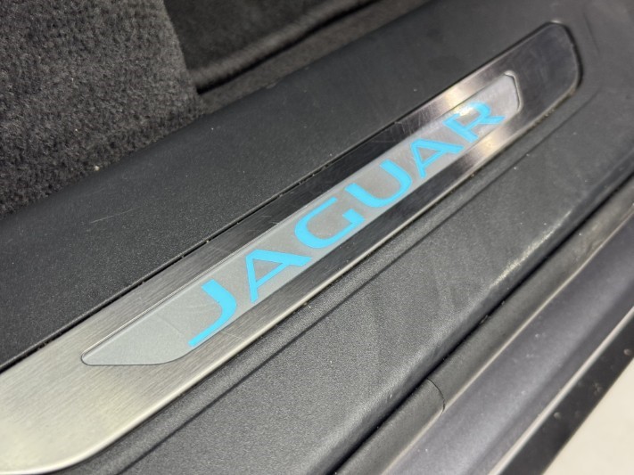 2024 (24) JAGUAR F-PACE 2.0 P400e R-Dynamic HSE Black 5dr Auto AWD 5936734