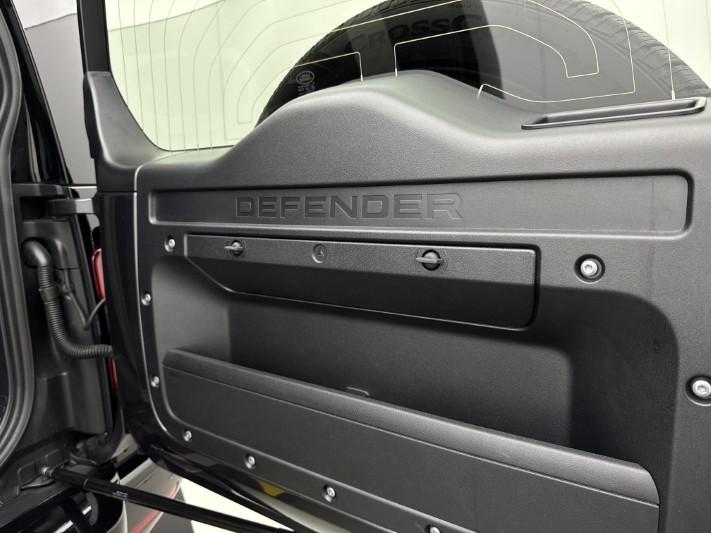 2024 (74) LAND ROVER DEFENDER 3.0 D350 X-Dynamic HSE 110 5dr Auto 5945414