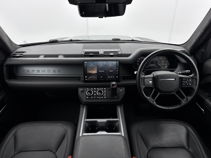 2024 (74) LAND ROVER DEFENDER 3.0 D350 X-Dynamic HSE 110 5dr Auto 5945417