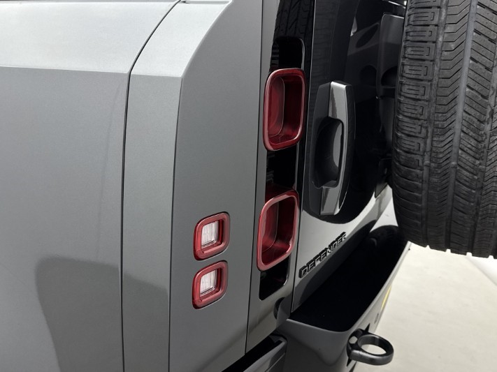 2024 (74) LAND ROVER DEFENDER 3.0 D350 X-Dynamic HSE 110 5dr Auto 5945395