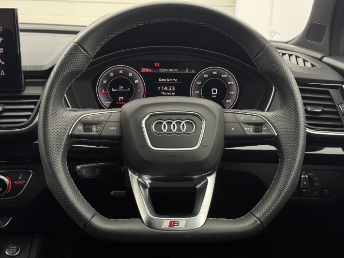 2025 (74) AUDI Q5 45 TFSI Quattro Black Edition 5dr S Tronic 5944599