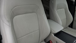 2022 (22) JAGUAR F-PACE 2.0 D200 S 5dr Auto AWD 5976282